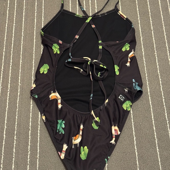 Jolyn - Printed Dayno Onesie, Cute Llamarama Print, Size 34, Good Condition! - Picture 4 of 5